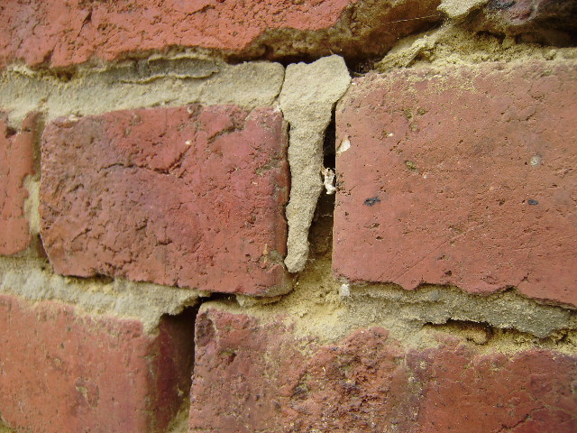 comment reparer des joints de briques